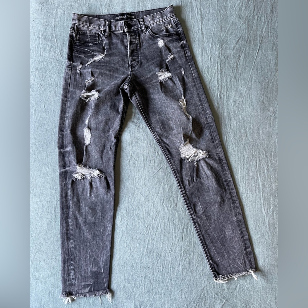 Express Mid rise, black distressed skinny jeans